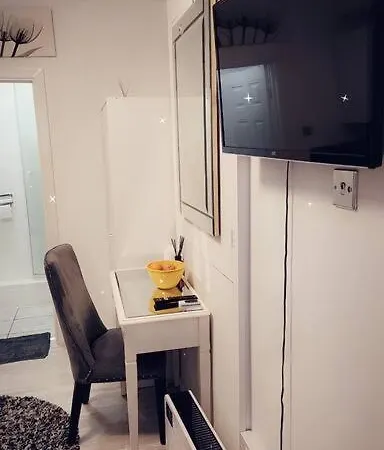Studio Flat, Close To O2 Arena And City Airport London Exterior photo