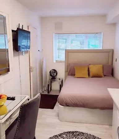 Studio Flat, Close To O2 Arena And City Airport London Exterior photo