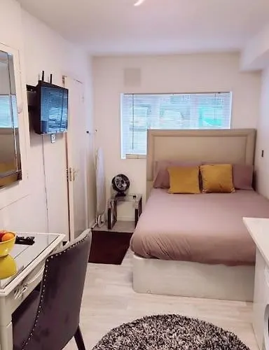 Studio Flat, Close To O2 Arena And City Airport